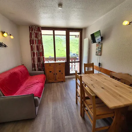 Lumineux Ski-aux-pieds Avec Balcon, Animaux Acceptes Appartement